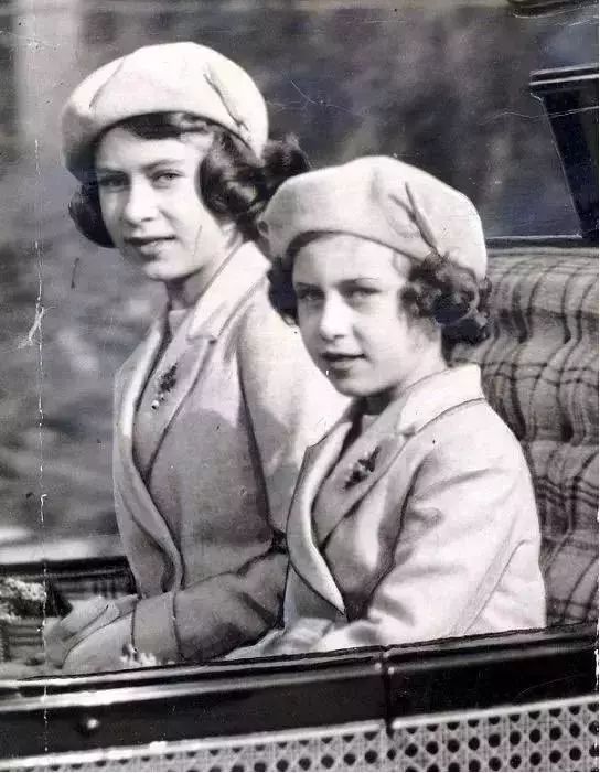 瑞典国王是谁的儿子,瑞典国王唯一的儿子