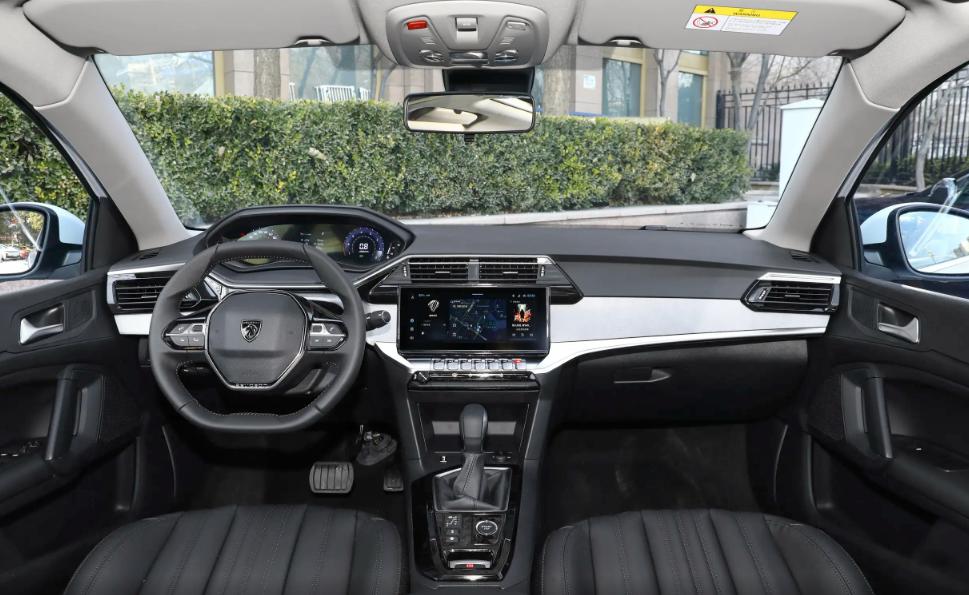 售价10.99-13.09万元年轻人购车,10.99万元起全新一代标致2008上市