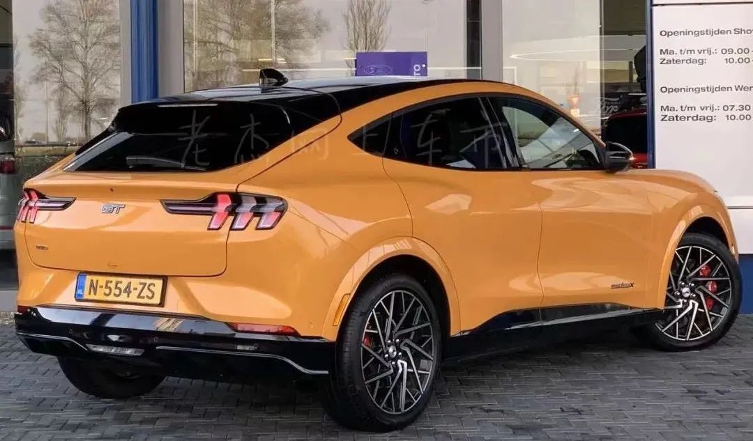 百车全说丨福特要击败特斯拉？宝马X5预售Z4停产？粉丝买车被怼