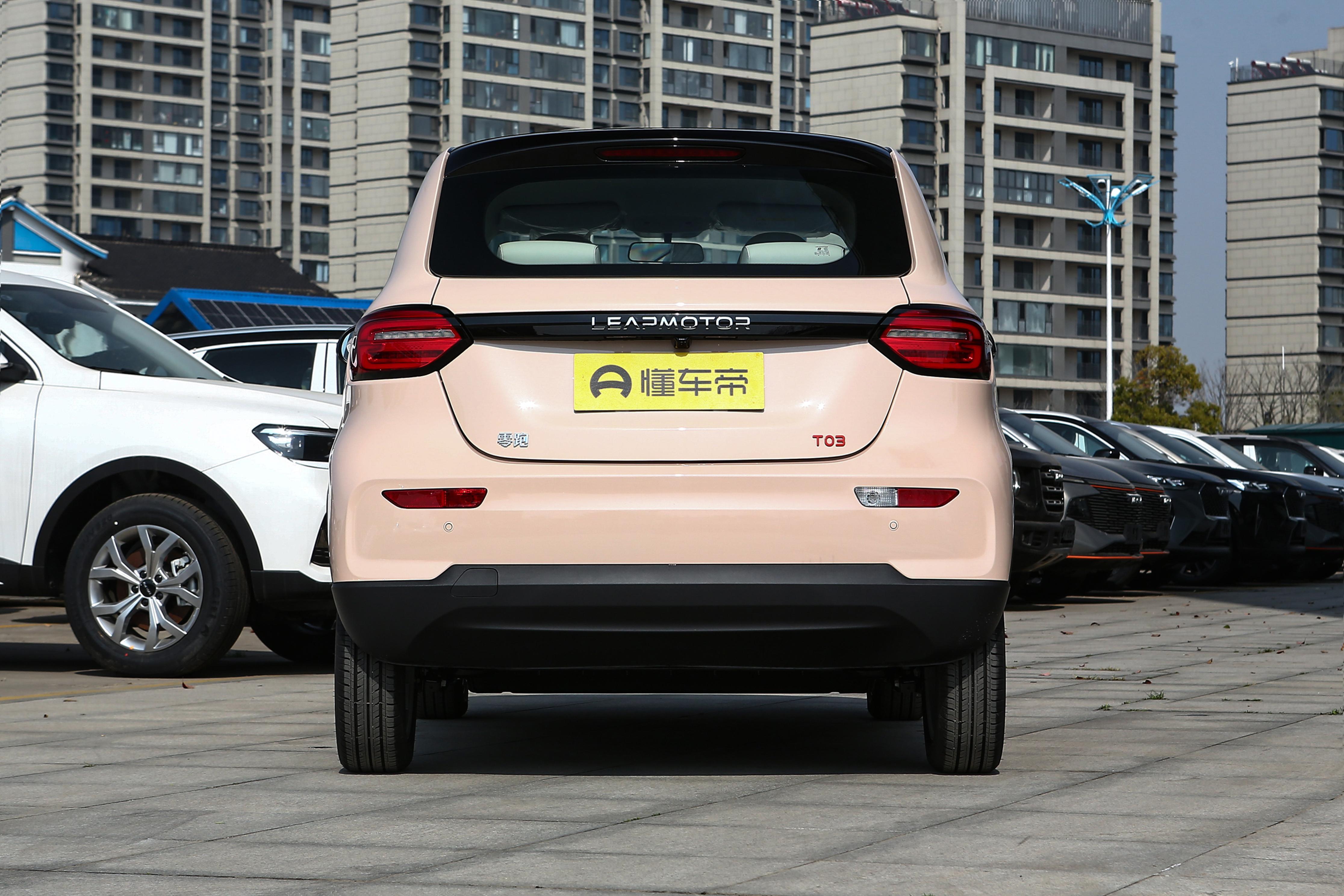 推荐一款适合女生开的高颜值轿车,女士安全性能高的车推荐