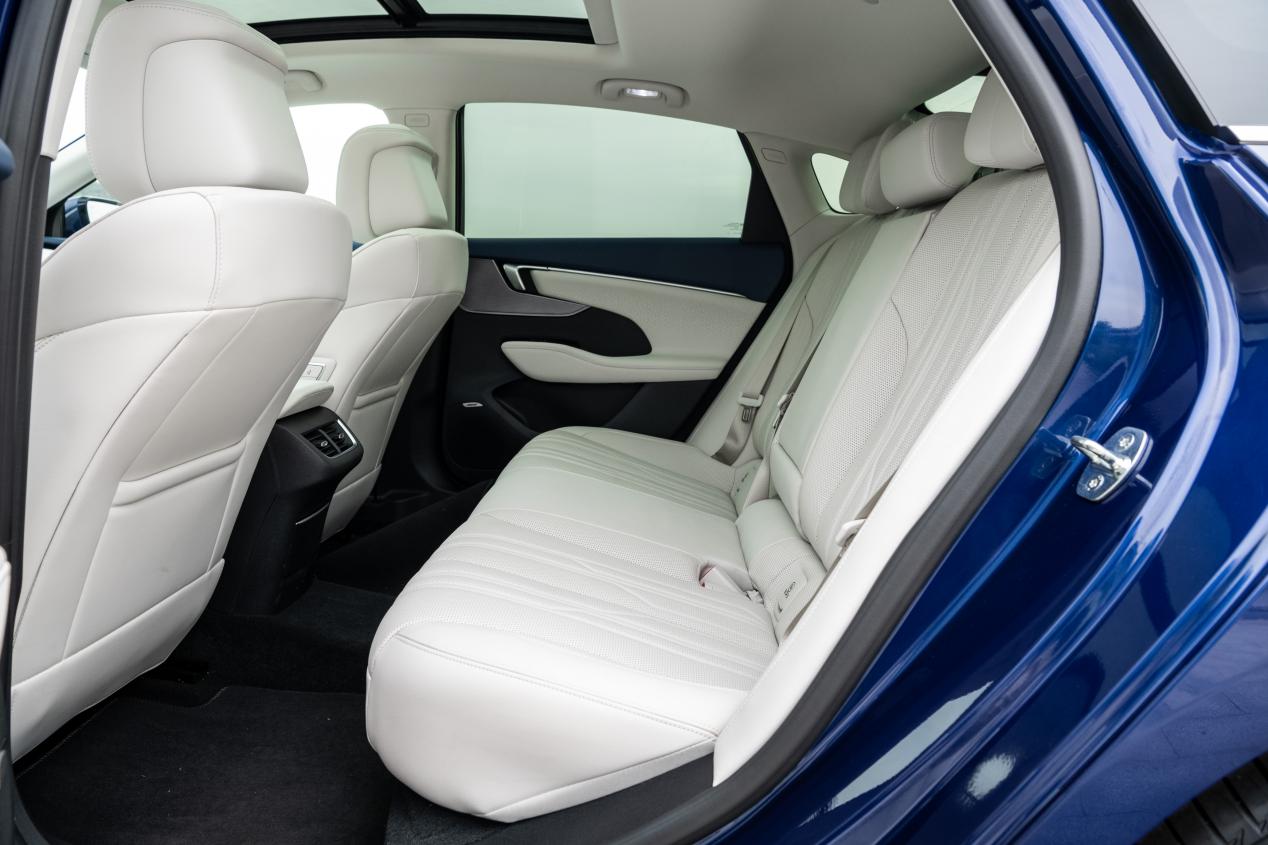 新款别克君越最顶配3.0,别克君越2.0t发动机图