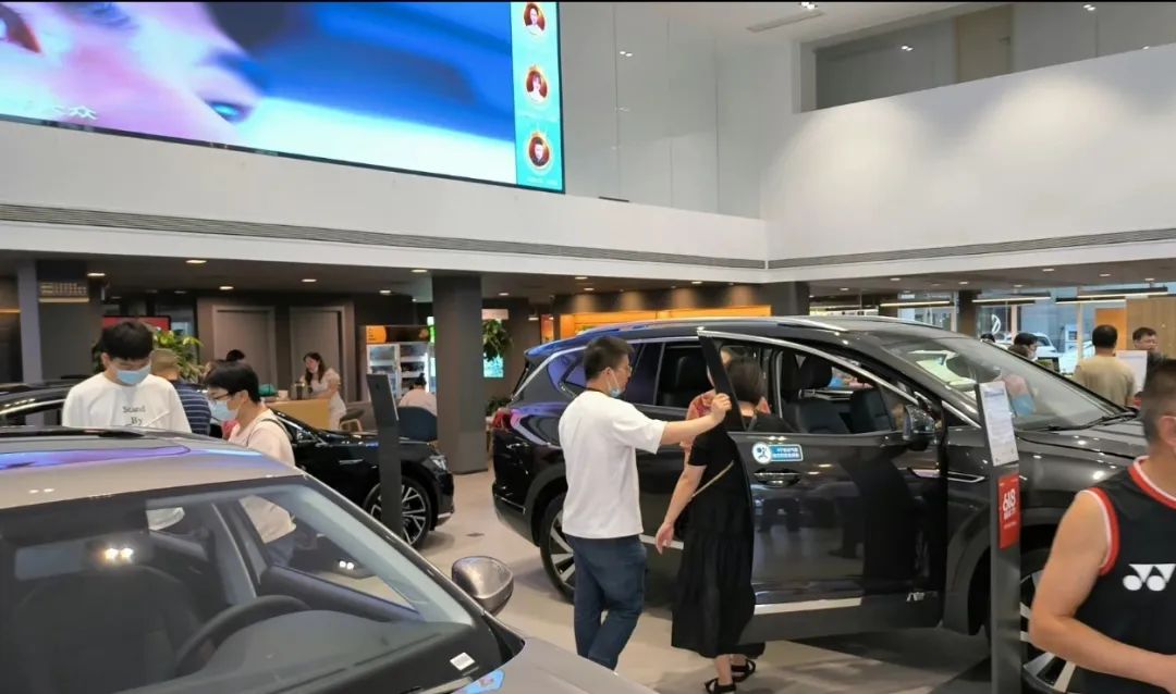 4s店服务态度差投诉有用吗,4s店服务不满意可以再次投诉吗