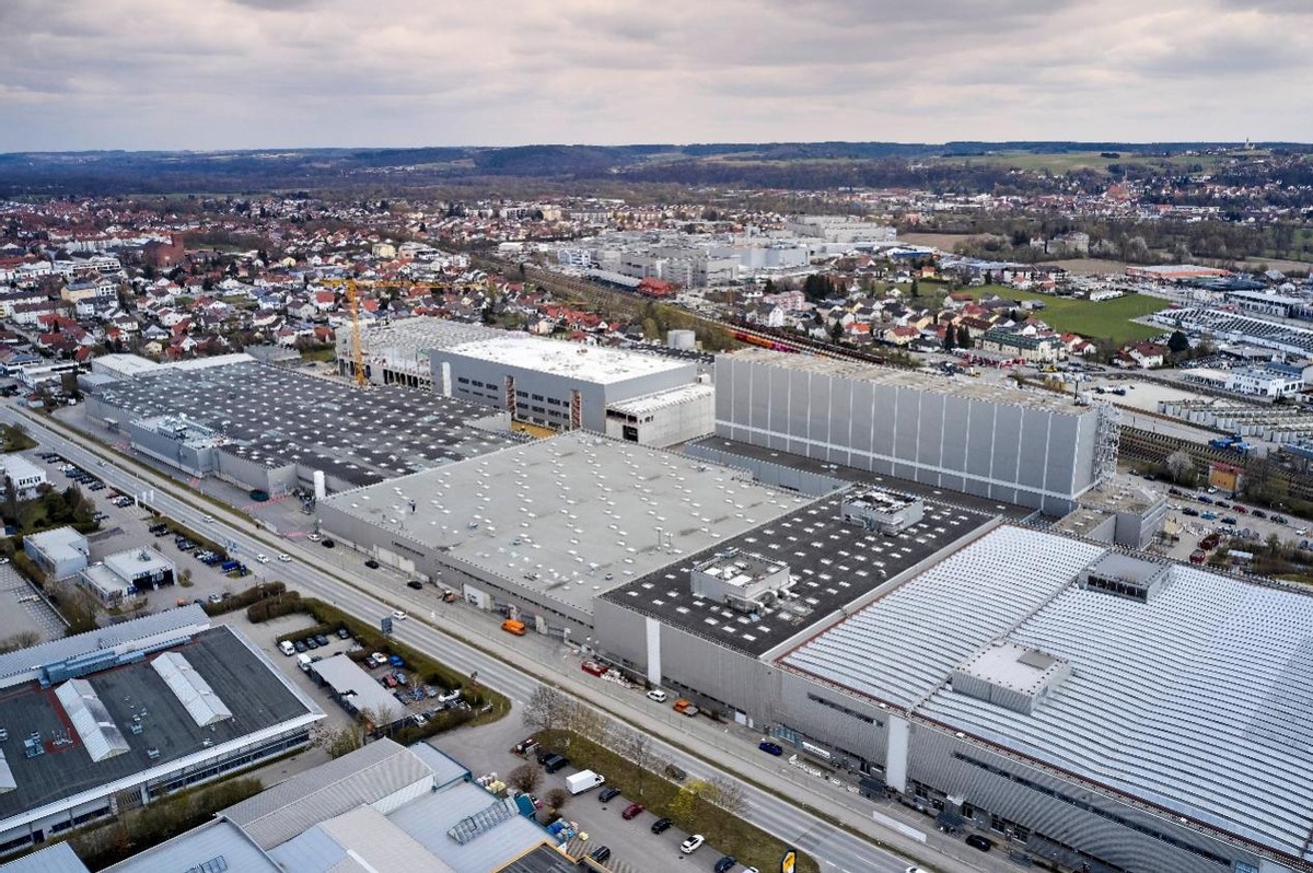 宝马i7eDrive50L落地价,宝马i7edrive50领先落地价