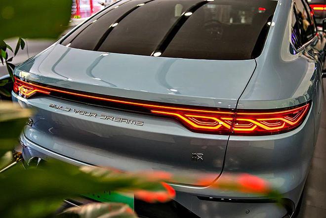 比亚迪汉dm-i冠军版冬季驾驶体验,比亚迪汉dmi242km旗舰型细节测试