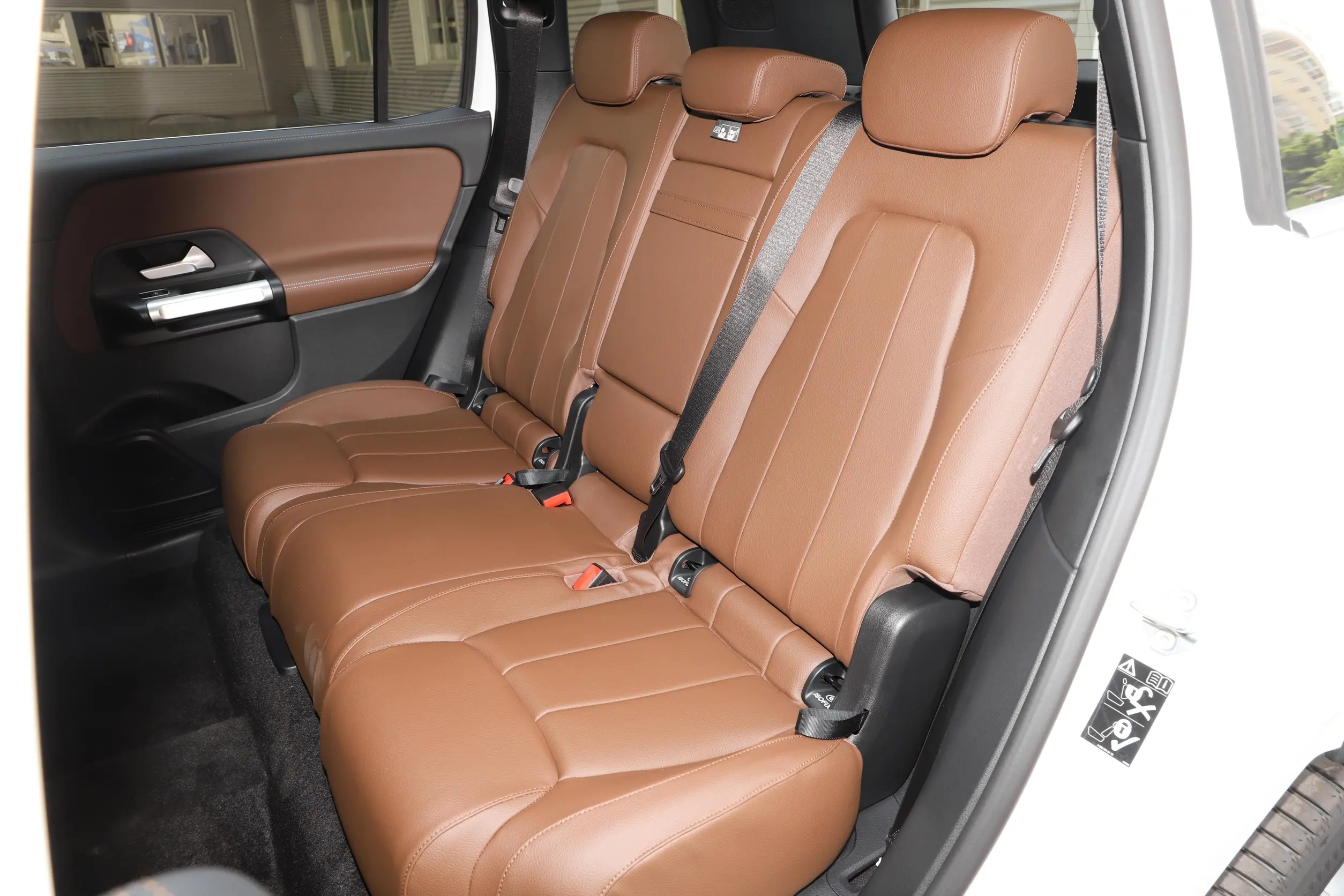 奔驰glb200动力深度评测最新,奔驰glb200车型介绍