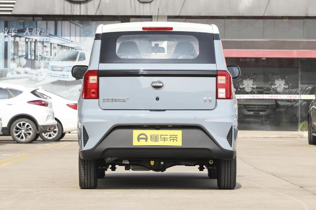 北汽绅宝轻享版,北汽家宝纯电动汽车
