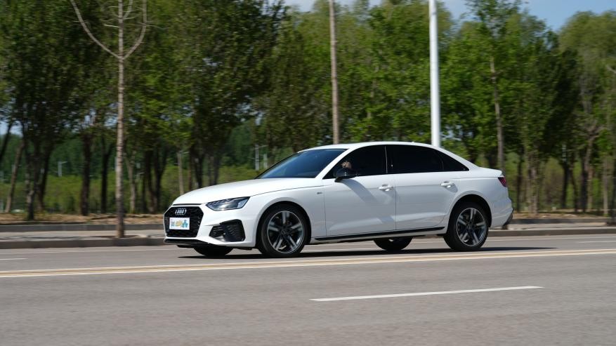 有颜有料试驾东风标致4008,有颜有料的车型