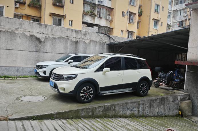 十年的二手国产车都是破烂吗,国产十年老车