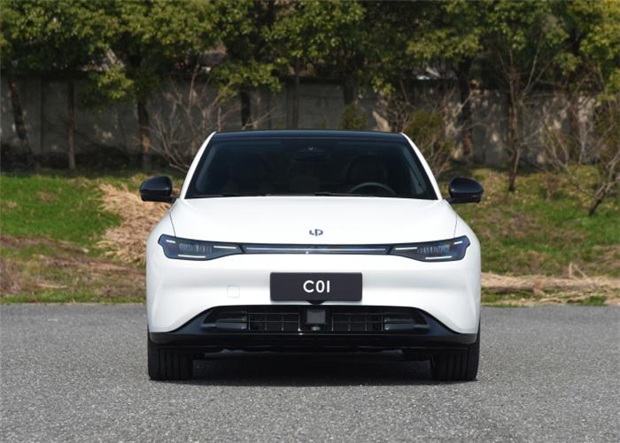 2023款零跑c01会再降价吗,15万的零跑c01值不值