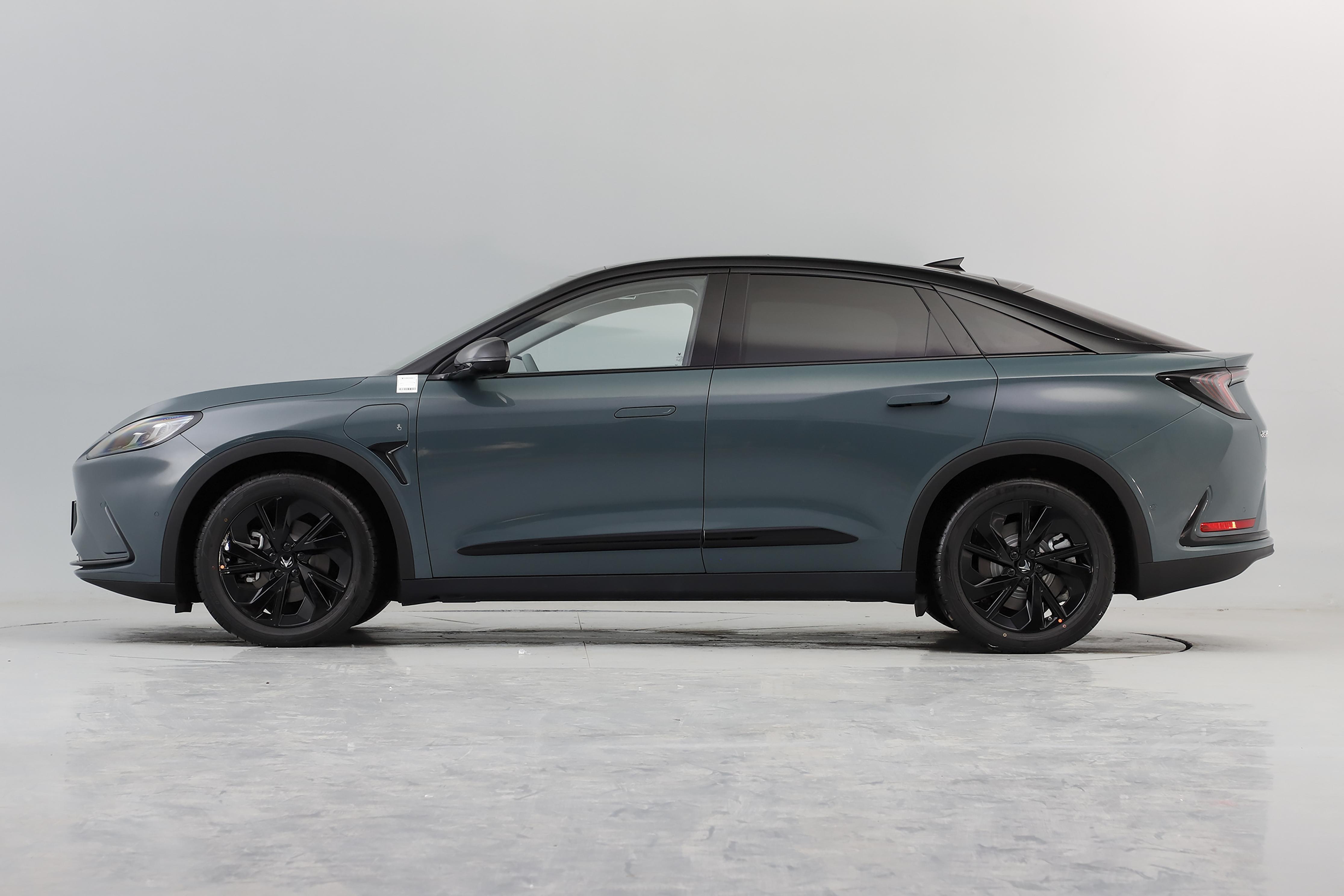 极狐阿尔法s森林,极狐汽车森林版