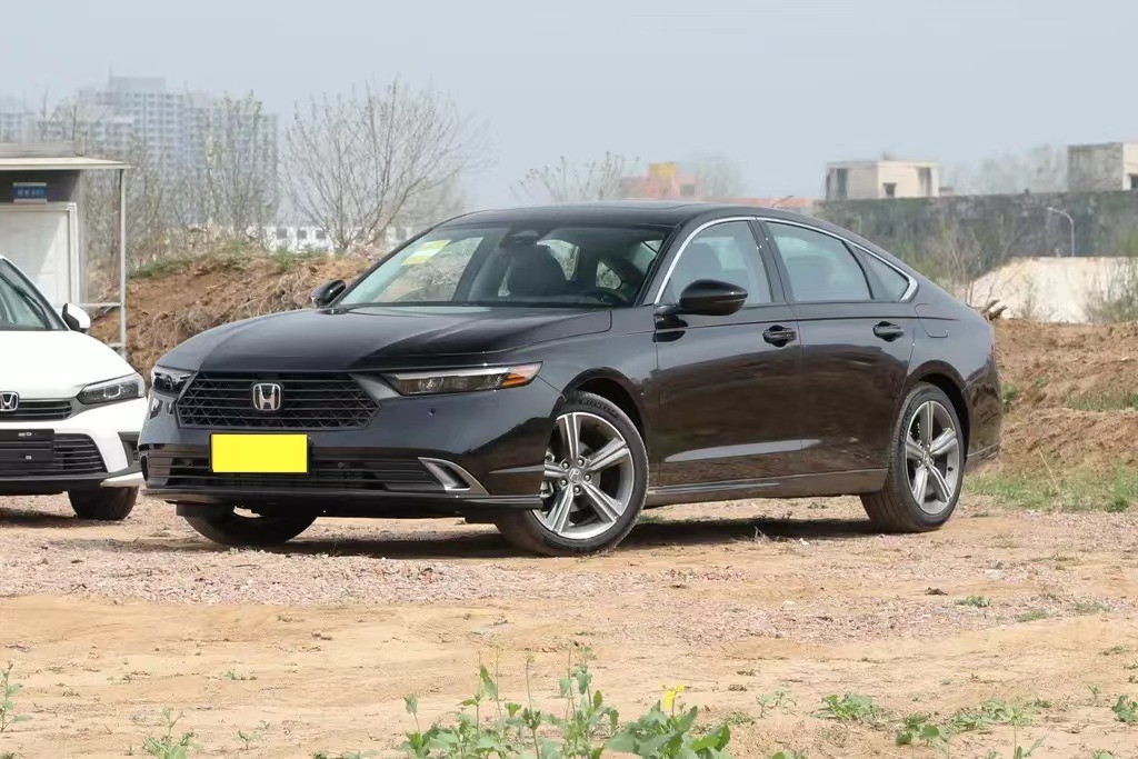 新款本田雅阁可以入手吗,本田雅阁混动入门版价格