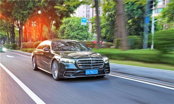奔驰s500l4matic匠心高定版试驾,全新奔驰s500l4matic试驾