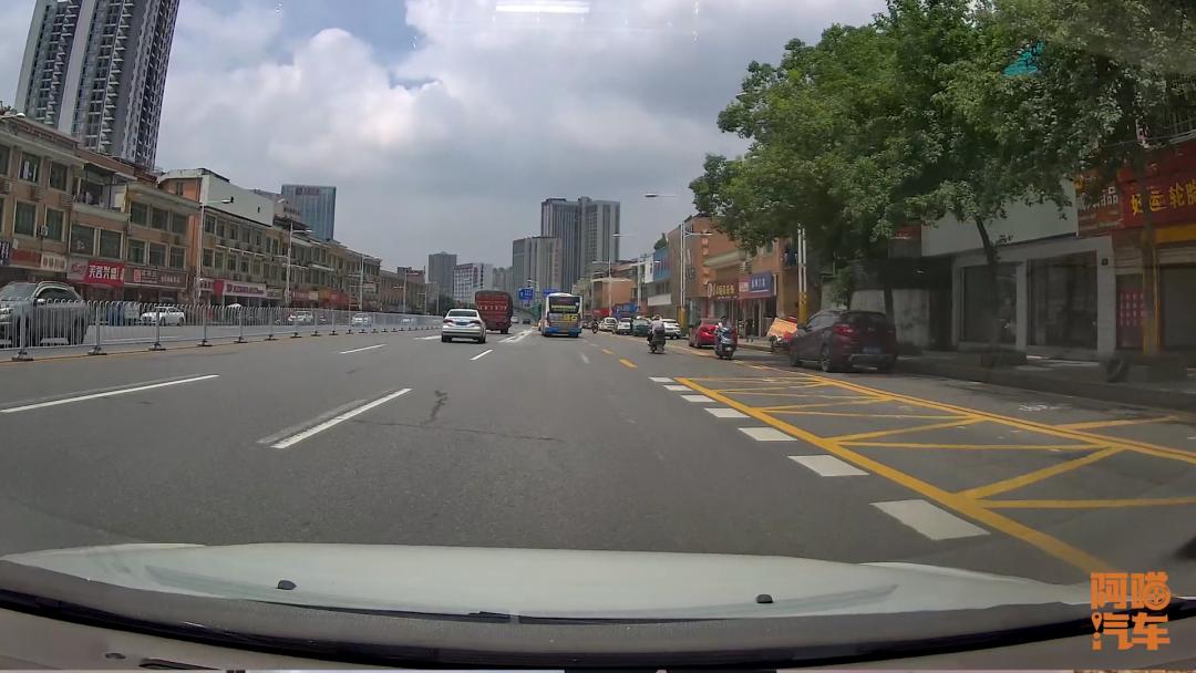 买哪家车险的人比较多,买车险究竟买哪家车险最靠谱