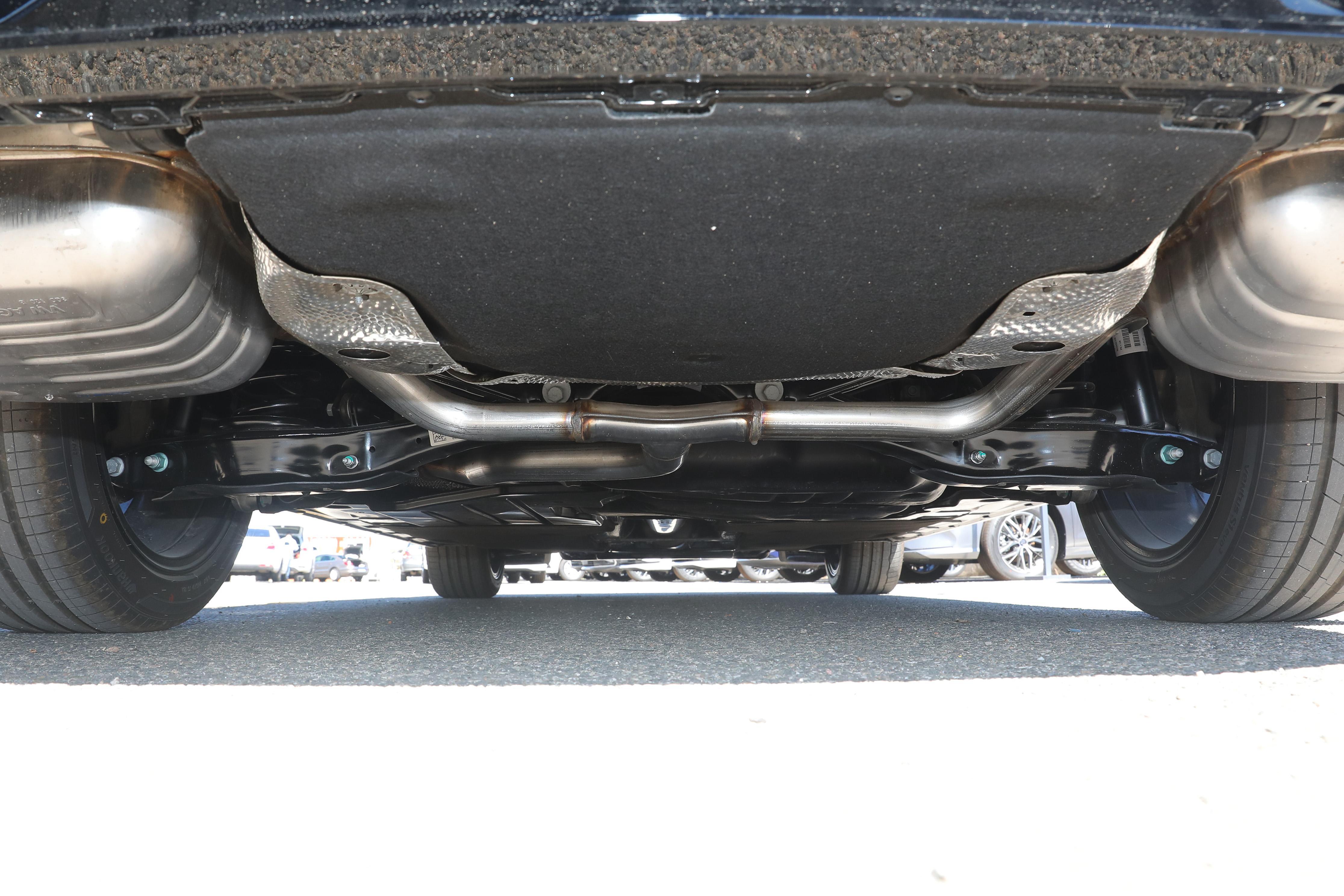 双边四出排气，搭载L2级辅助驾驶技术，今天聊一聊2023款大众迈腾