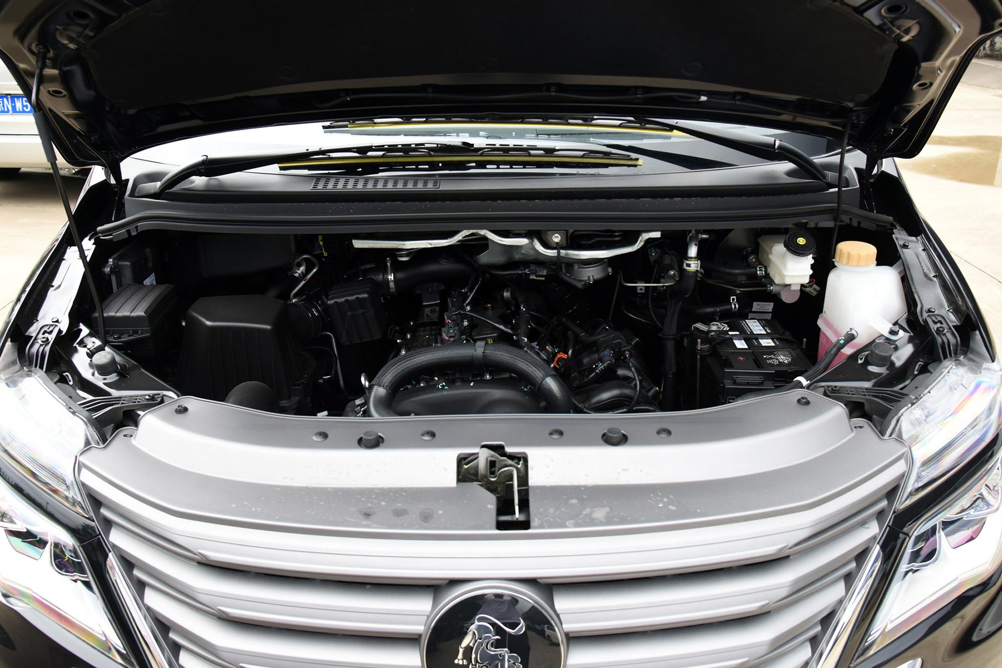 菱智五万左右七座新车配置,菱智m51.6l七座座椅布局