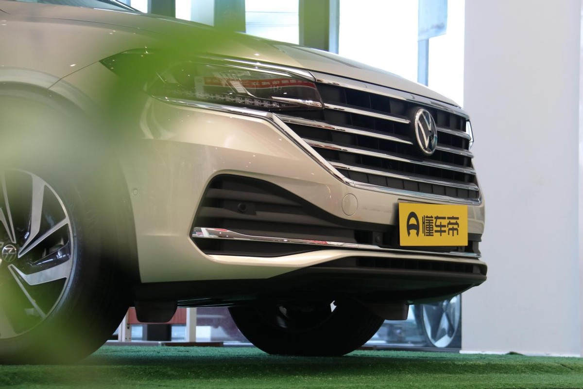 上汽大众7座家用mpv新威然怎么样,细致感受大众mpv威然的第二排座椅