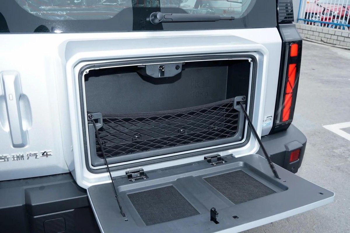 新出的硬派越野哪款最好,亲民的硬派越野有哪些