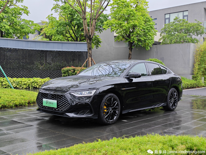 比亚迪汉dm王朝新改款,比亚迪汉dm-i冠军版战神版试驾