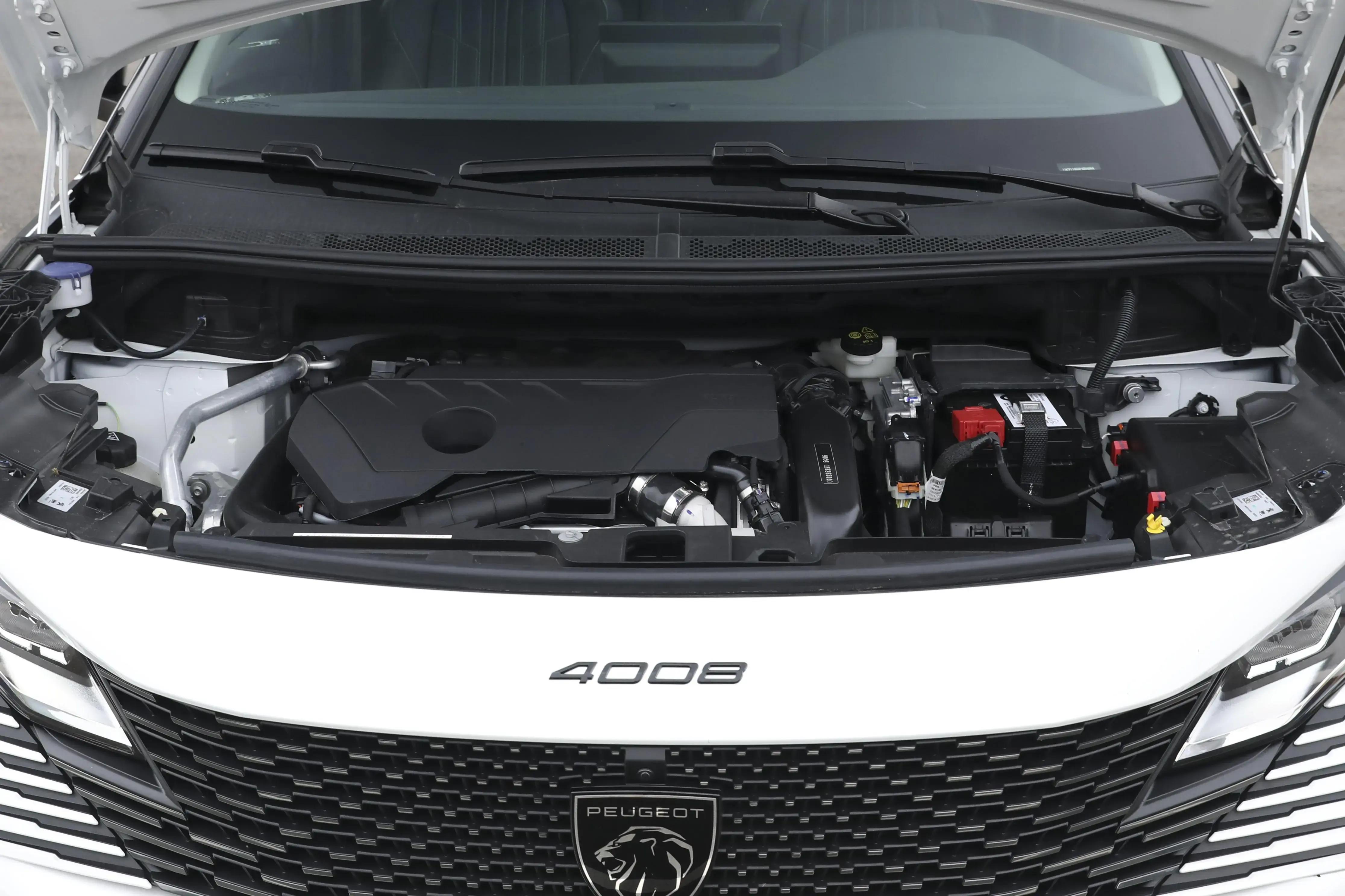 解析最近价格猛降的标致4008,推荐实力版车型新款标致4008导购