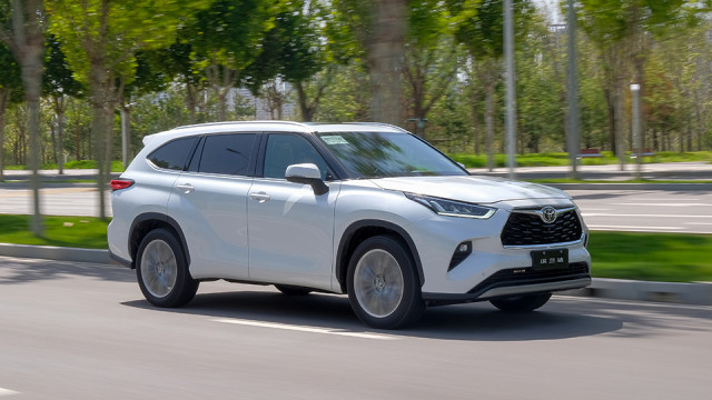 新款丰田汉兰达2.0t测试,第四代丰田汉兰达2.0t试驾