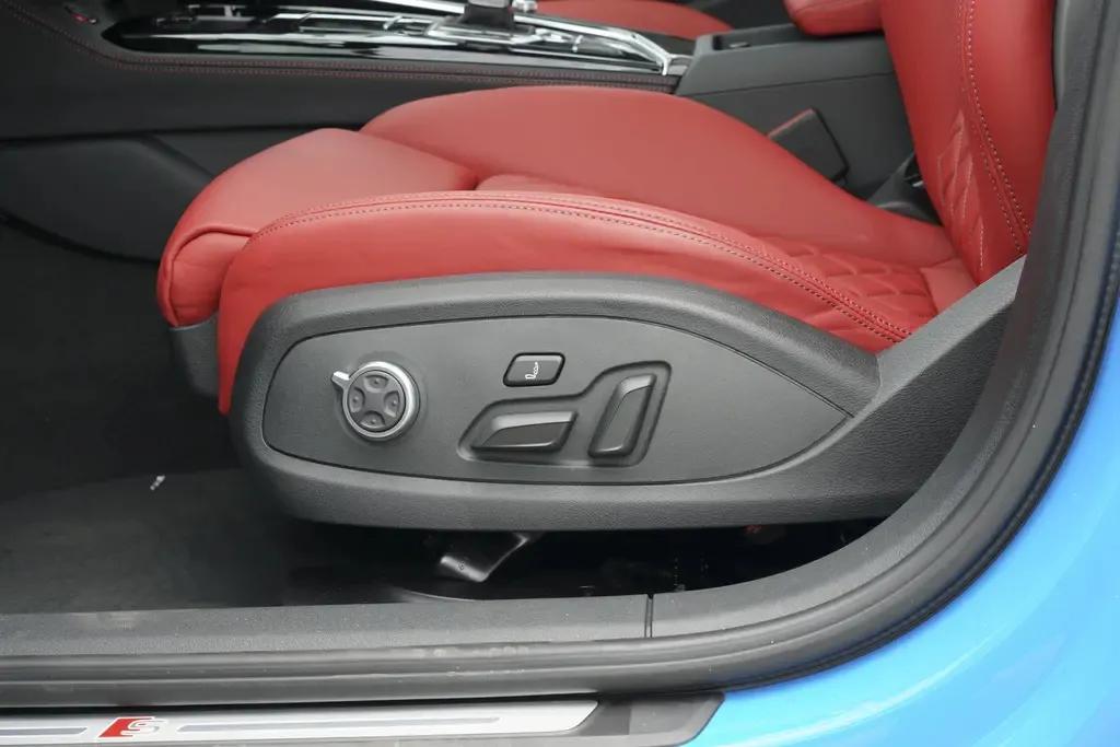 体验奥迪S4：配3.0T+354马力+8AT，造型运动！综合表现怎么样？