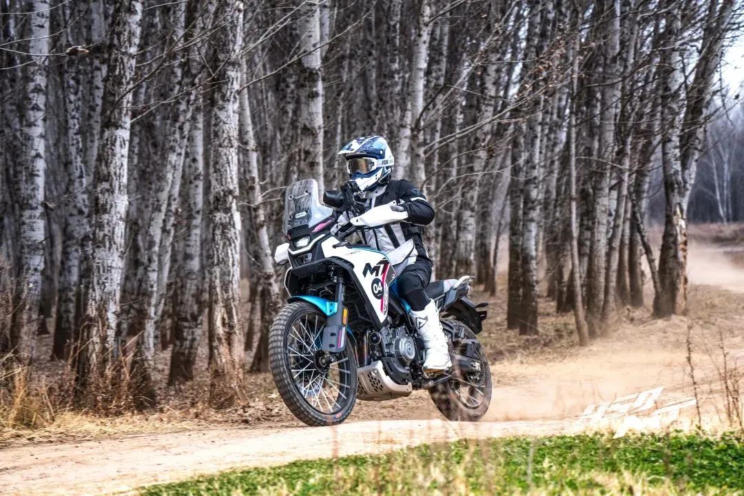 31580元的春风450能买吗,春风450下单