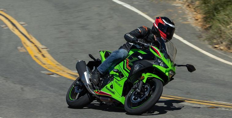 川崎ninja2021绿色,改款川崎ninja500