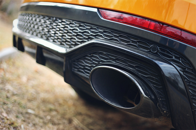 《豪华180》评奥迪RSQ8足够豪华的性能车啥样？