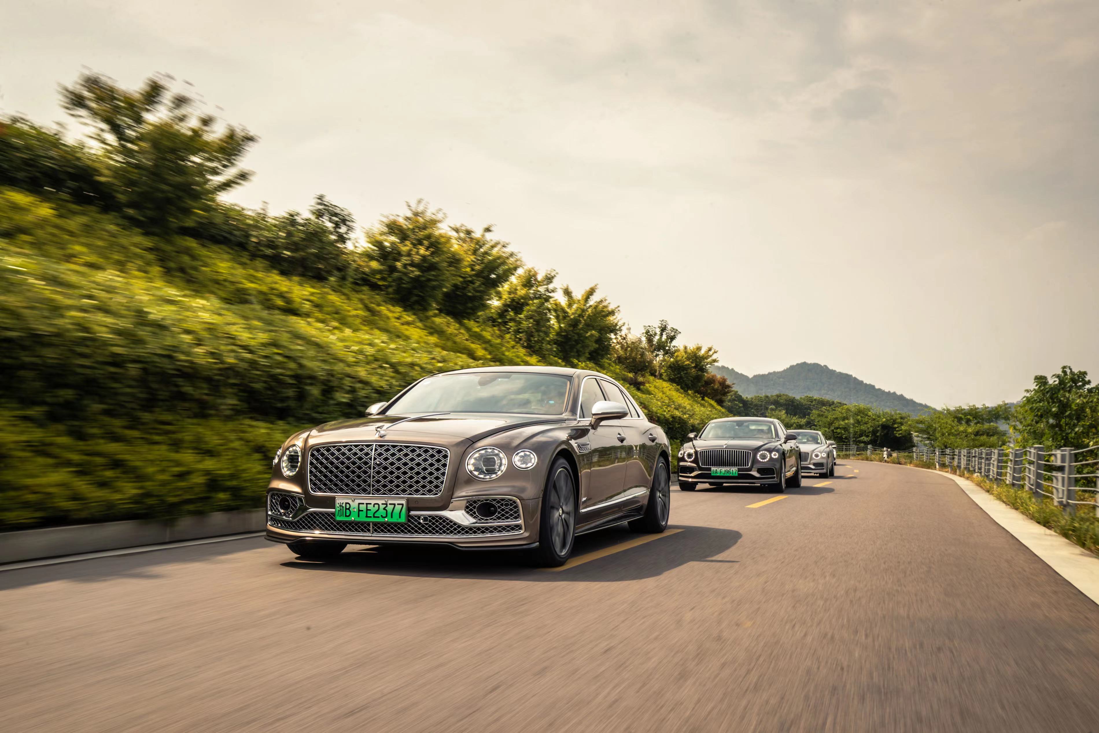 吹响全面电气化的号角?试驾宾利飞驰插电式混合动力版