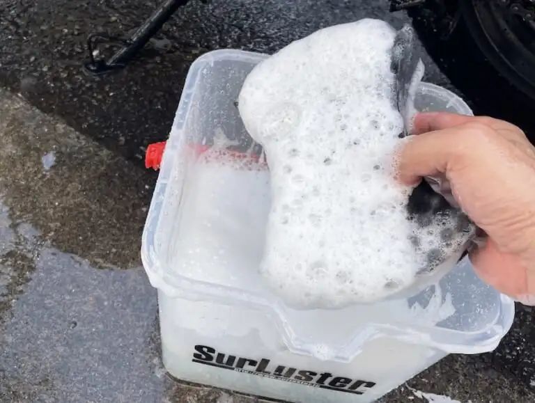 洗车该怎么洗不会伤车,正确的洗车方法用什么洗车不伤车