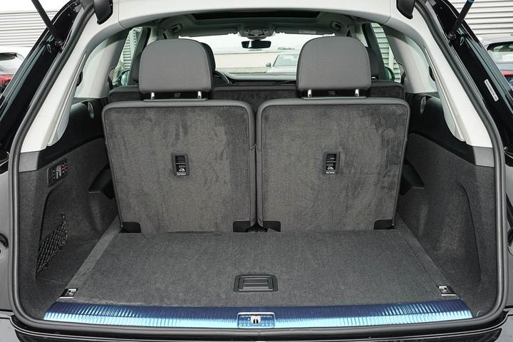 奥迪q7后雨刮器异响,奥迪q7后座椅异响怎么修复