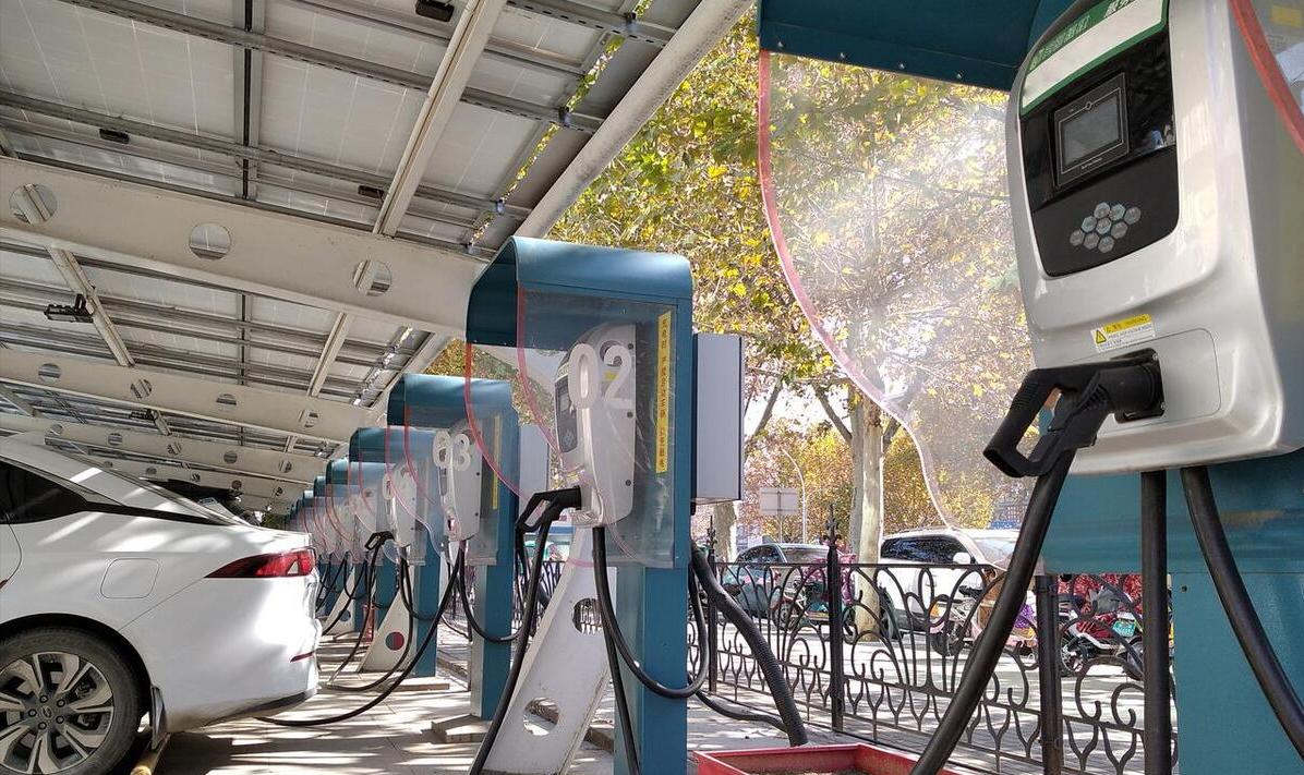 新能源汽车换电池的价格是多少,新能源汽车目前换电池要多少钱