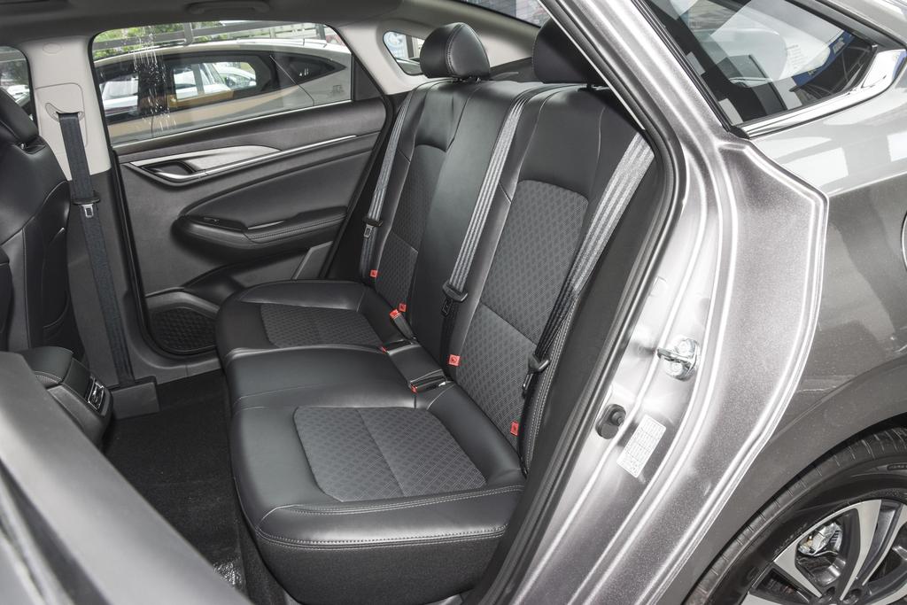 长安新逸动esp模块在什么位置,逸动esp怎么选