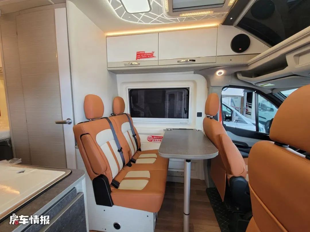 newdaily底盘b型房车,奔驰无中门豪华b型房车底盘