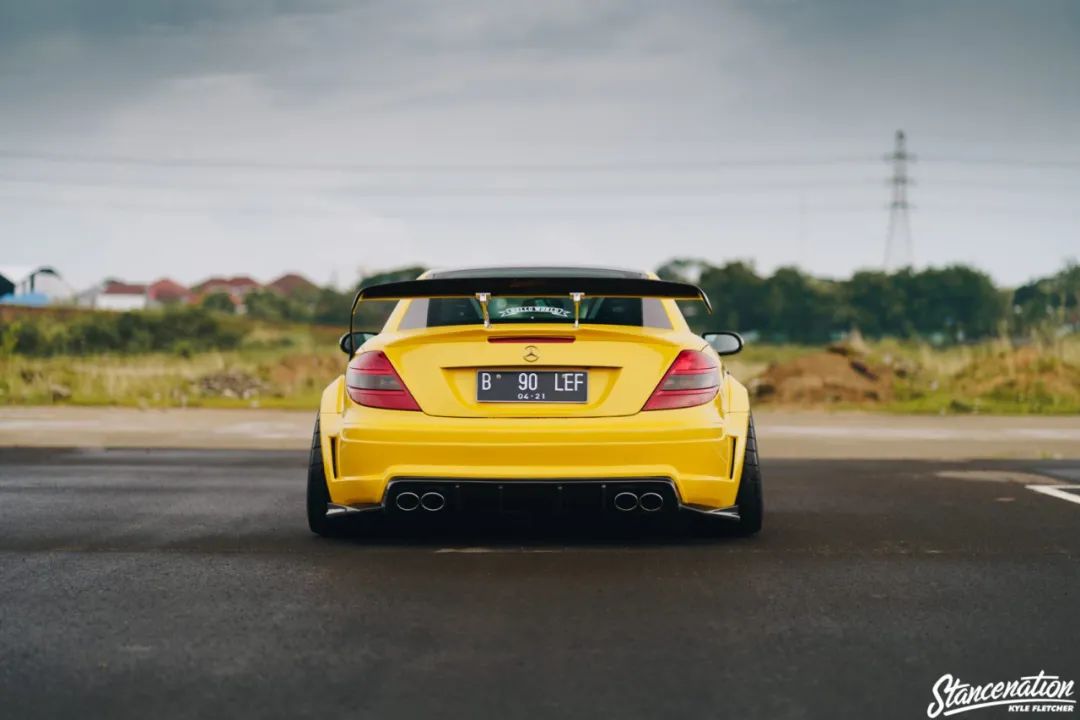 奔驰slk350改装,11年的奔驰slk值得买吗