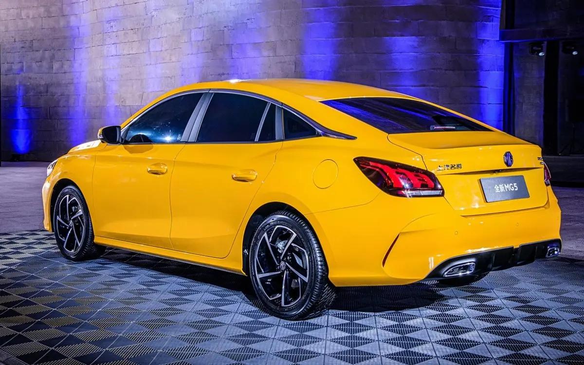 7万以下新车mg5,全新mg5年轻人的潮流轿跑