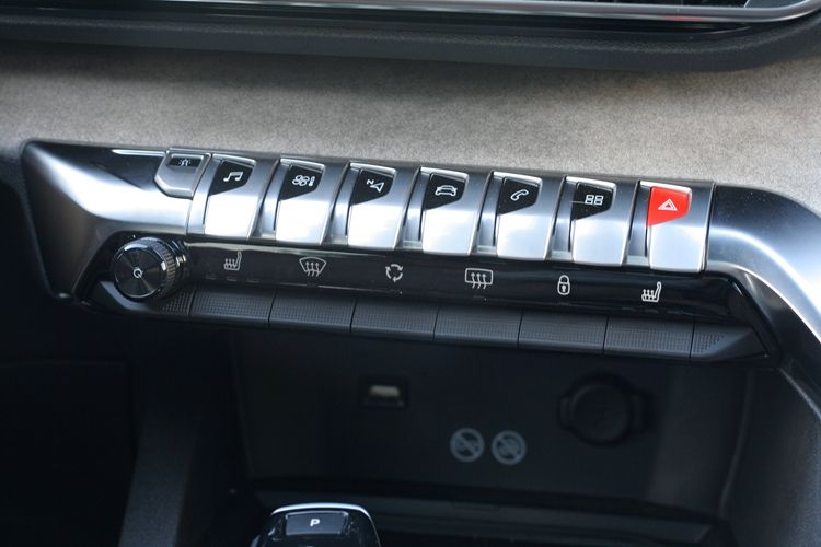 标致50081.6t动力试驾,38号车评标致5008试驾视频