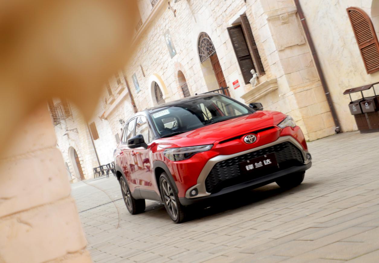 丰田最新suv车型锋兰达体验评测,试驾丰田锋兰达油耗