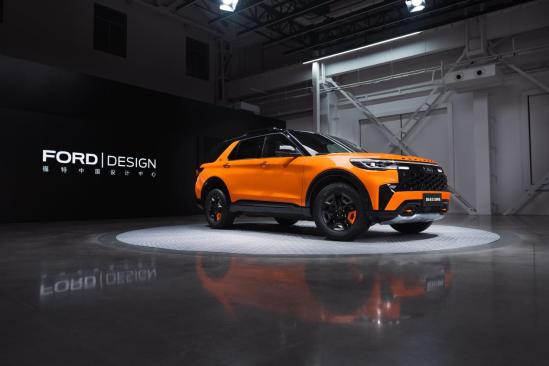 福特探险者昆仑巅峰版升降,福特探险者昆仑版2024款落地价