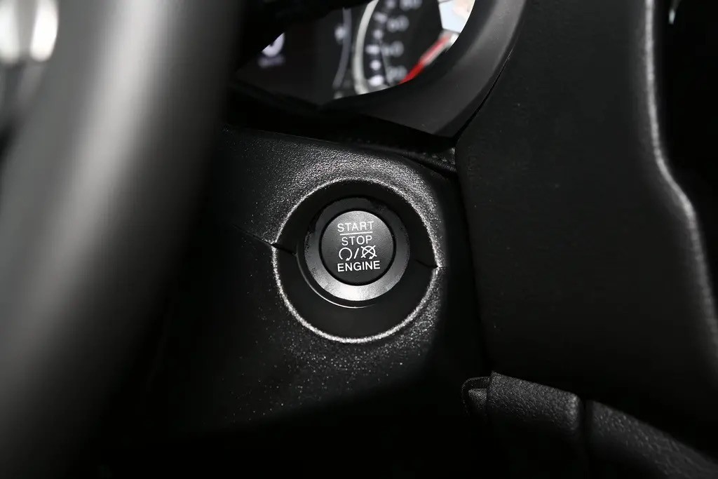 jeep自由侠设计元素,jeep自由侠2018款自动高能版测评