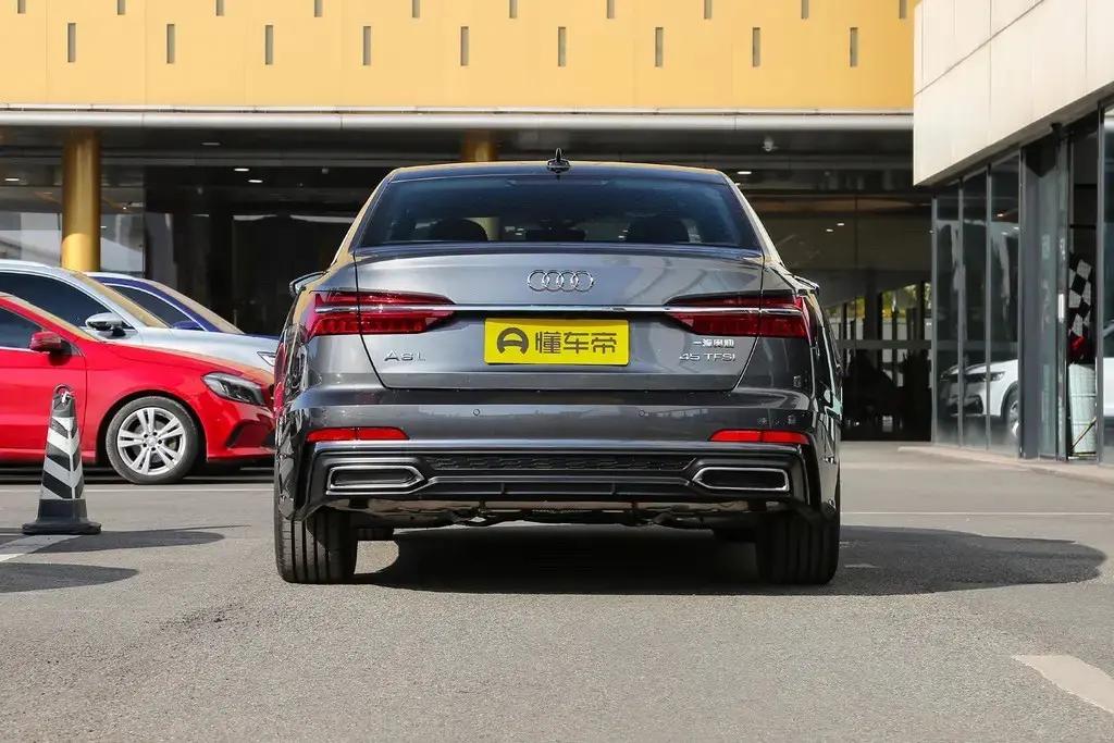 豪华车体验,豪华动感奥迪a6l测试