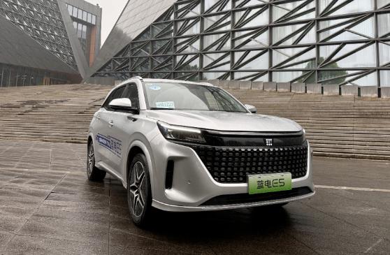 新能源车蓝电e5静态测评,蓝电e5七座试驾