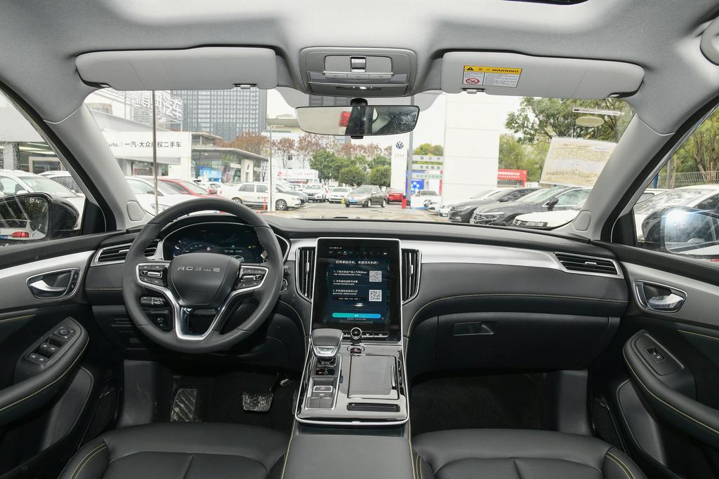 荣威i6max自动爽酷版,荣威i6max2022款