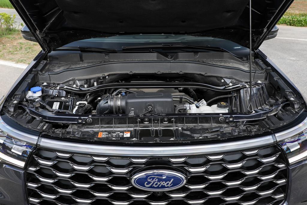 福特探险者2023款陆上游艇,福特探险者沙滩越野