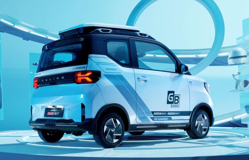 宏光miniev300km续航版4.98万,五菱宏光minievgameboy火爆订购中