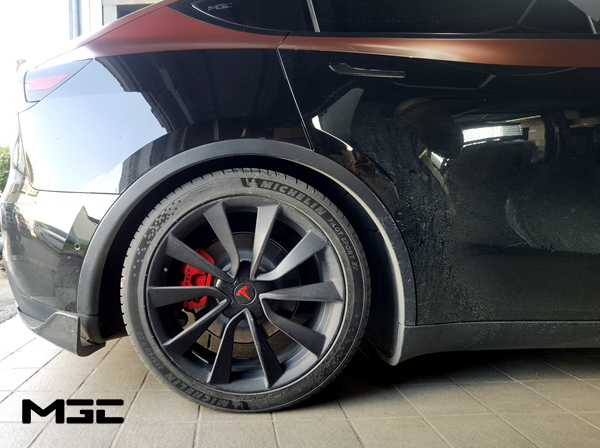 特斯拉高性能避震,特斯拉升级避震驾驶感受