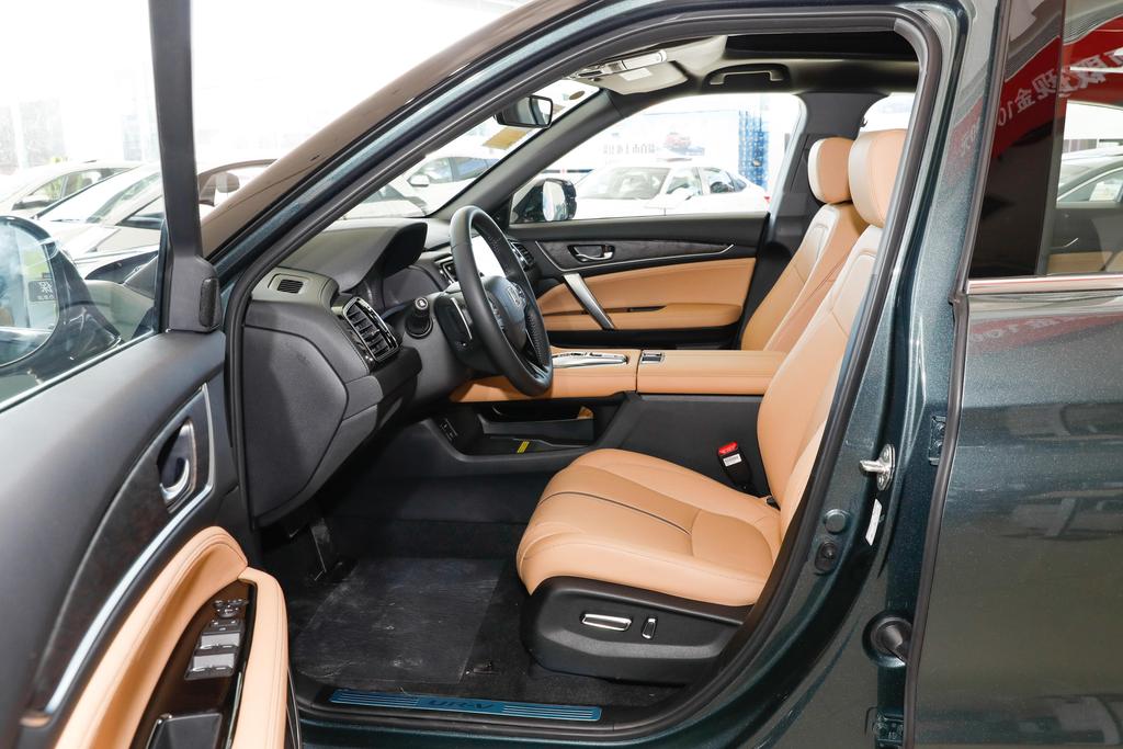 优惠2.60万开个本田ur-v回家过年,本田ur-v2020款370turbo四驱荣耀版