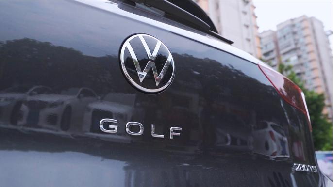 新款高尔夫和新款飞度,1.5手动飞度和1.4t手动高尔夫