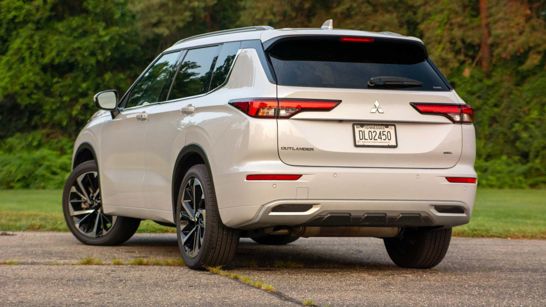 欧蓝德四驱和汉兰达四驱哪个好,三菱欧蓝德和汉兰达对比