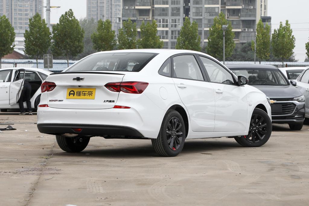 雪佛兰科鲁泽落地多少钱,雪佛兰科鲁泽320自动悦享版